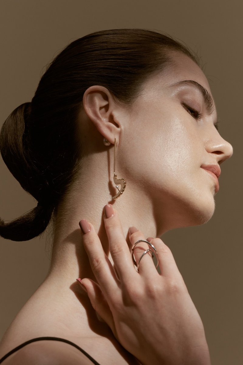 Ambos - 库库尔坎 耳环/别针 Kukulkan earring/pin (银) - 耳环/耳夹 - 珍珠 银色