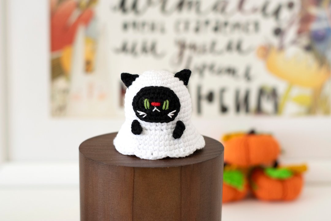 Cat  ghost, Halloween sign, Halloween party, table decor, miniature monster toy - 玩偶/公仔 - 棉 白色