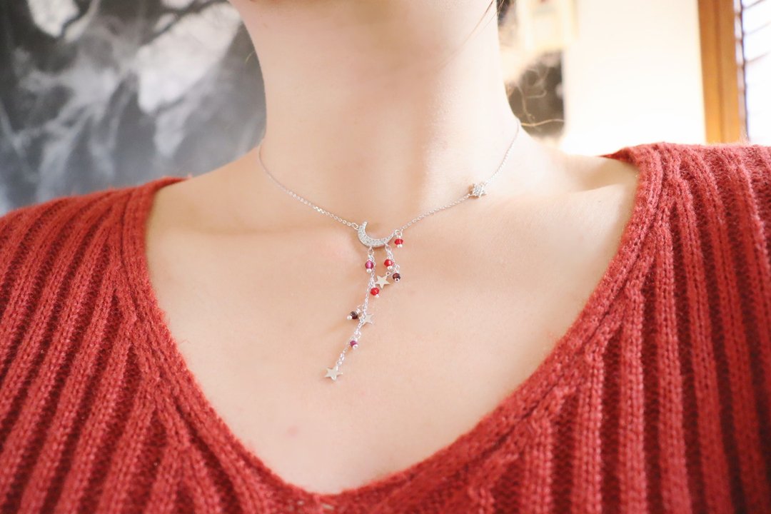 Red Crystals Ruby Stones Moon & Star 925 Sterling Silver Delicate Necklace - 项链 - 纯银 红色