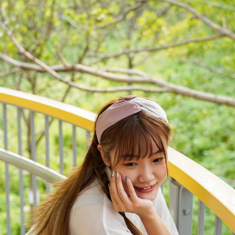 手工发带 / 百搭风格 / 干燥玫瑰色 / 拼炭白 - 发饰 - 棉．麻 粉红色