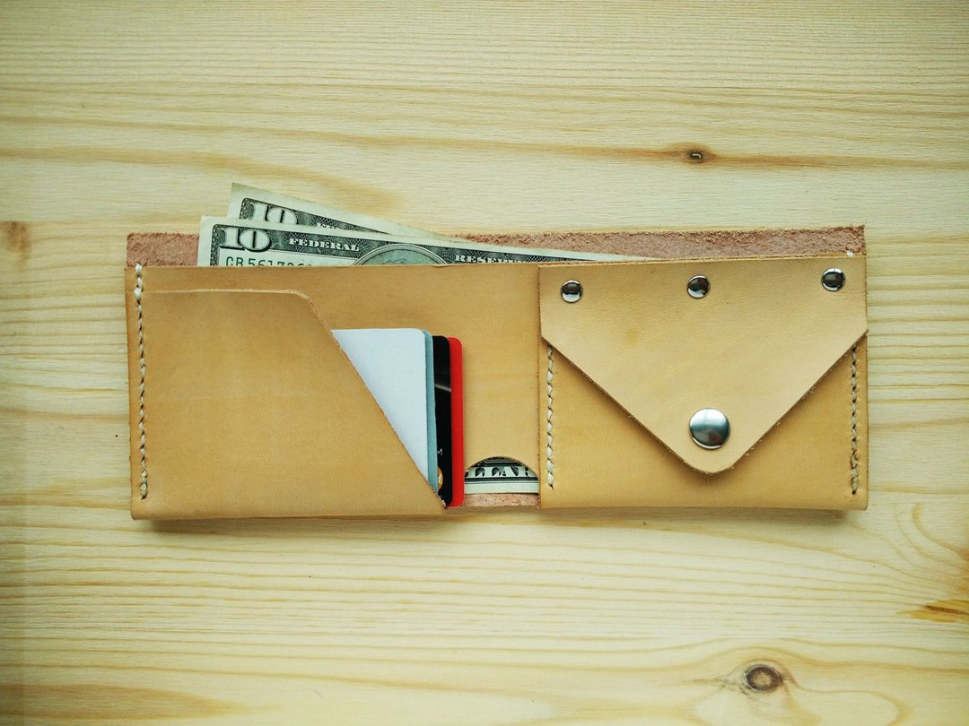 Creative Button Bifold Leather Wallet,Unisex,Minimalist Handmade Personalised - 零钱包 - 真皮 卡其色