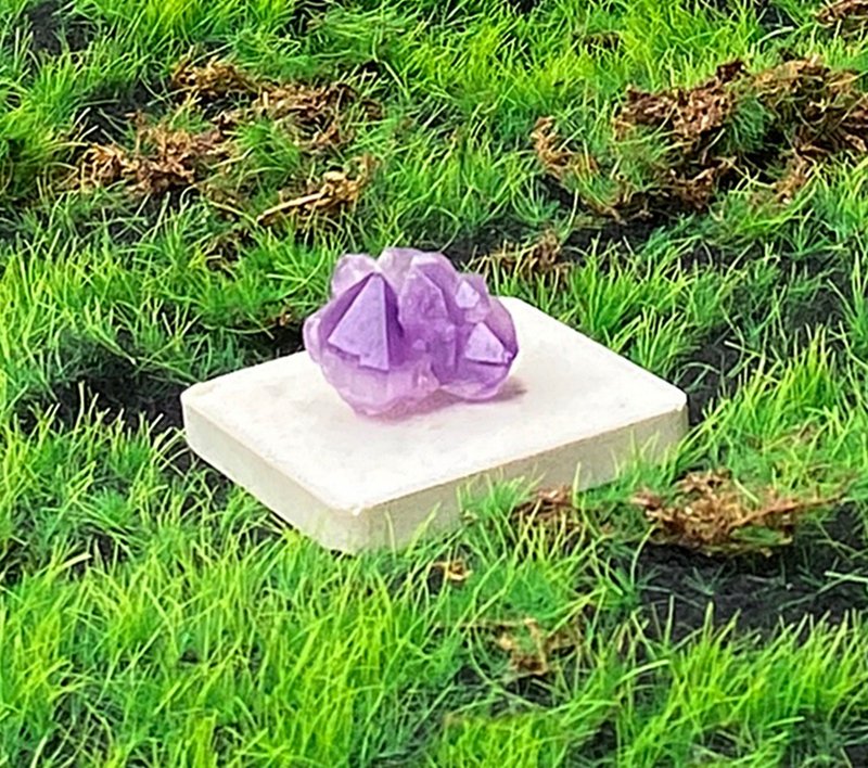 天然可爱梦幻紫晶花骨干水晶 紫水晶 疗愈 招财 智慧 财运 开运 - 摆饰 - 水晶 