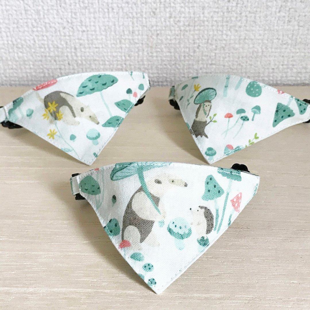 [Mushroom Forest Pattern] Bandana Style Safety Collar for Cats Cat Collar Safety Collar - 项圈/牵绳 - 棉 绿色
