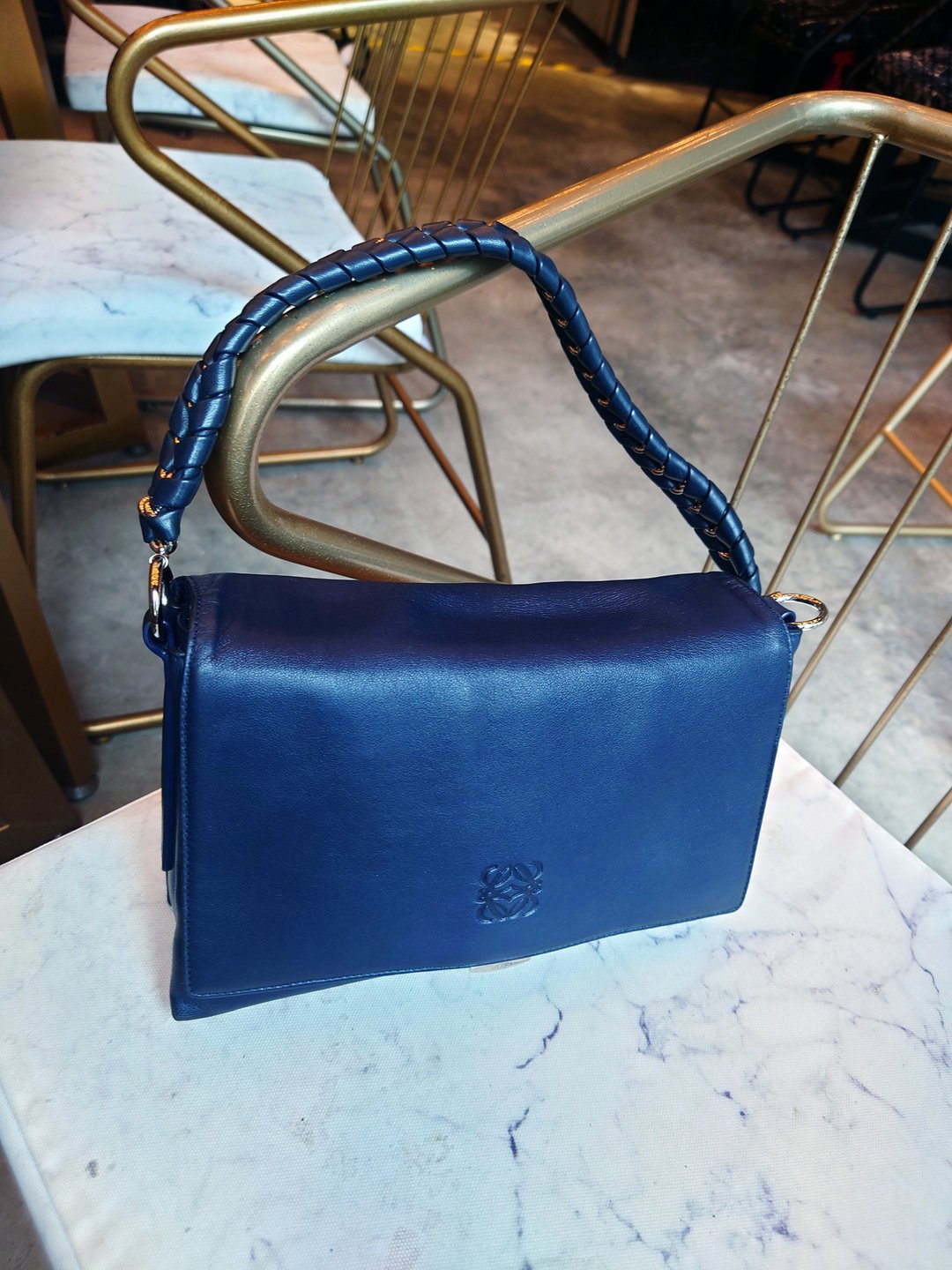 客留美品 带尘袋保卡 Loewe 深蓝链条包单肩包手提包腋下包斜挎包 - 侧背包/斜挎包 - 真皮 蓝色