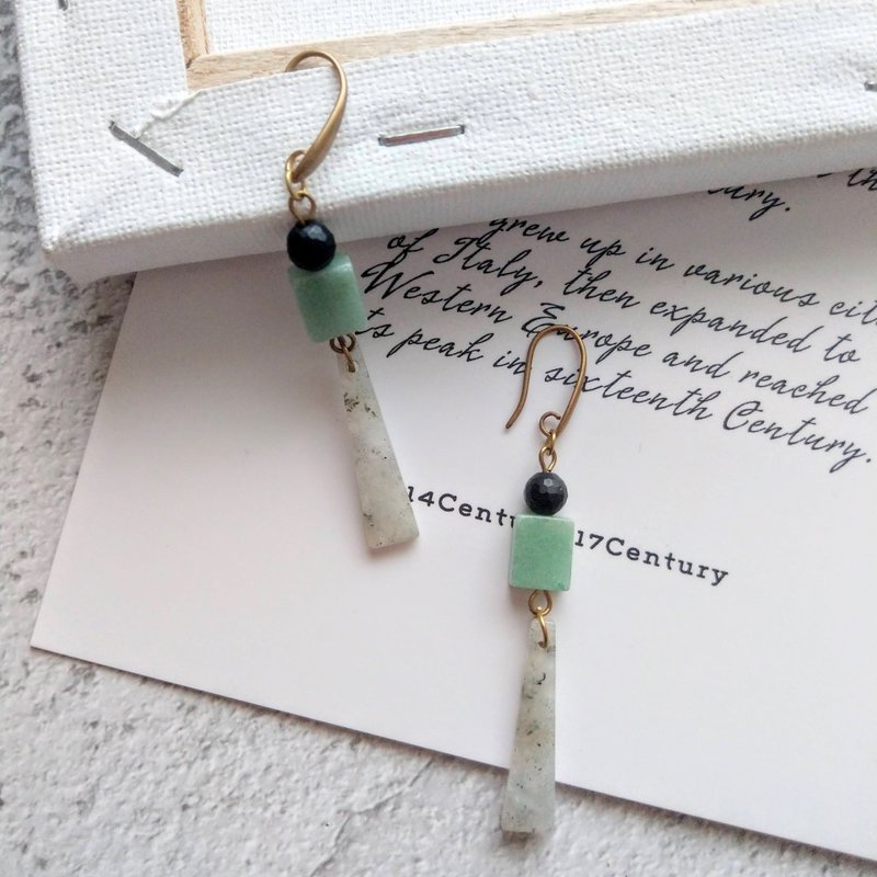 豆蔻年华│半宝石黄铜手作耳环 - 耳环/耳夹 - 半宝石 