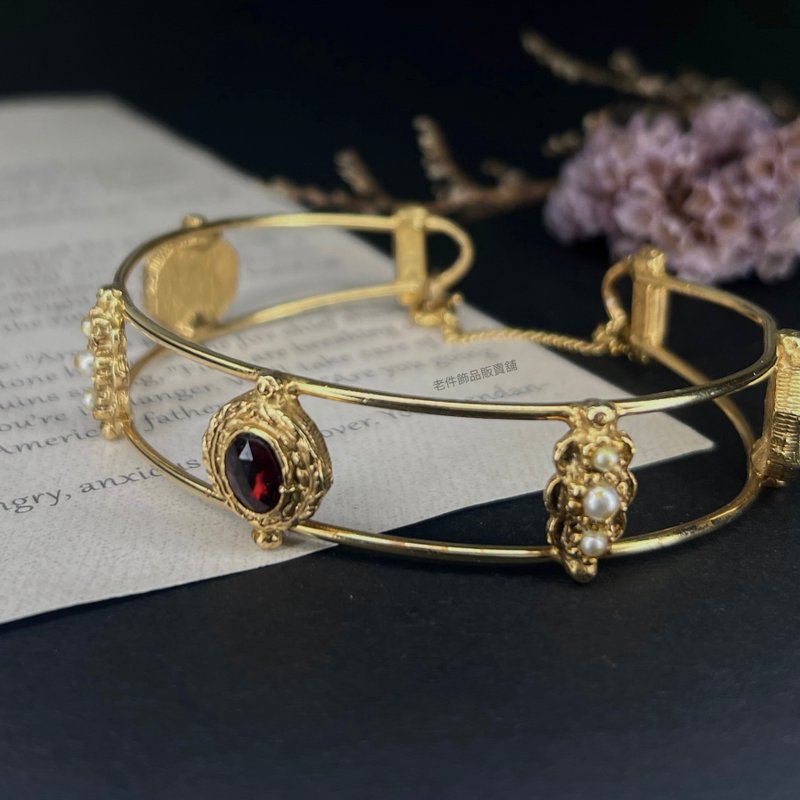 Florenza维多利亚镂空仿石手镯 - 手链/手环 - 其他金属 金色