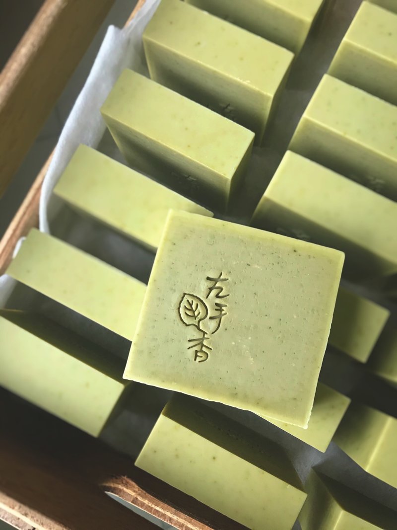 老祖母左手香皂 / Torbangun 100% Castile Soap - 肥皂/手工皂 - 其他材质 绿色