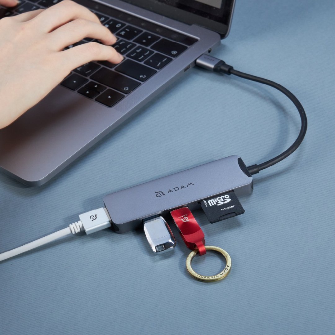 ADAM 亚果元素 CASA Hub A05 USB－C Gen2 五合一多功能高速集线 - 电脑配件 - 其他金属 灰色