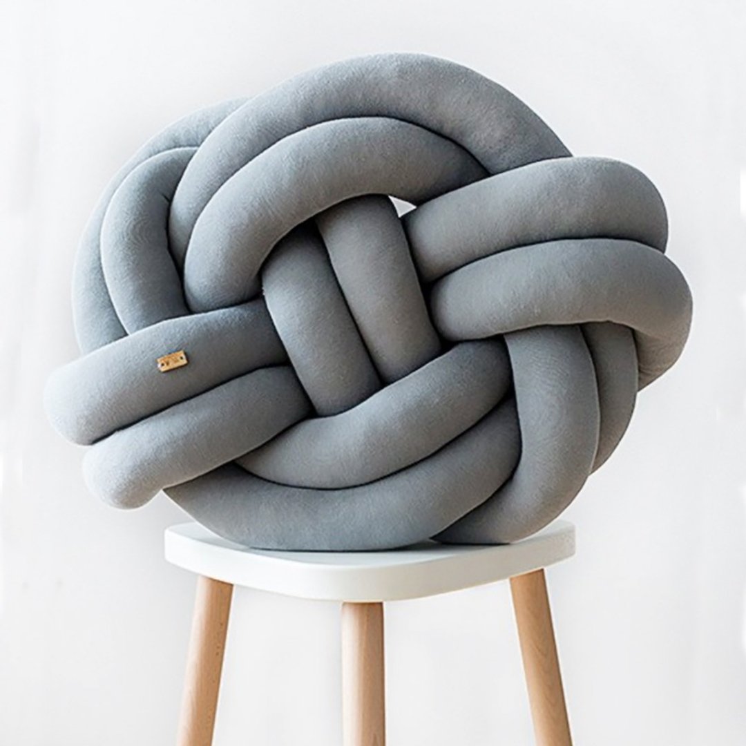 Knot Cushion 缠绕抱枕 | 经典款质感灰  乔迁礼物 - 枕头/抱枕 - 棉 灰色