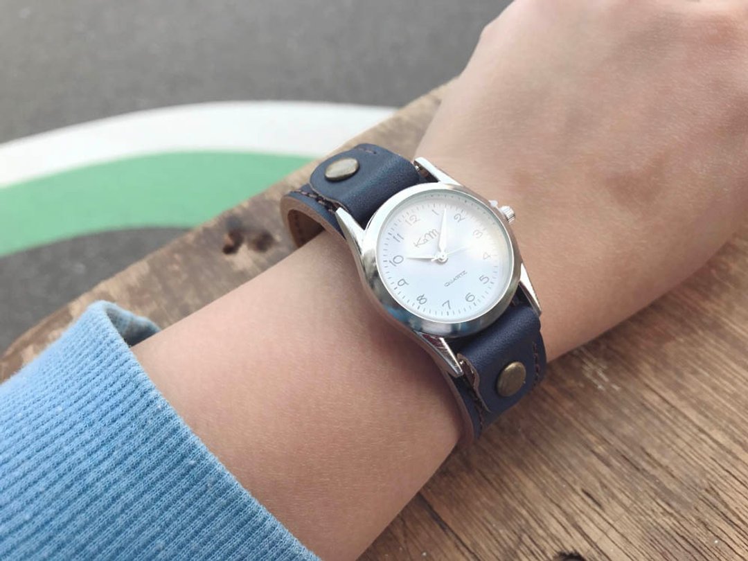STITCH Bicolor stitch run watch with beautiful contrast Easy-to-read dial SRW-NON-BA - 女表 - 真皮 蓝色