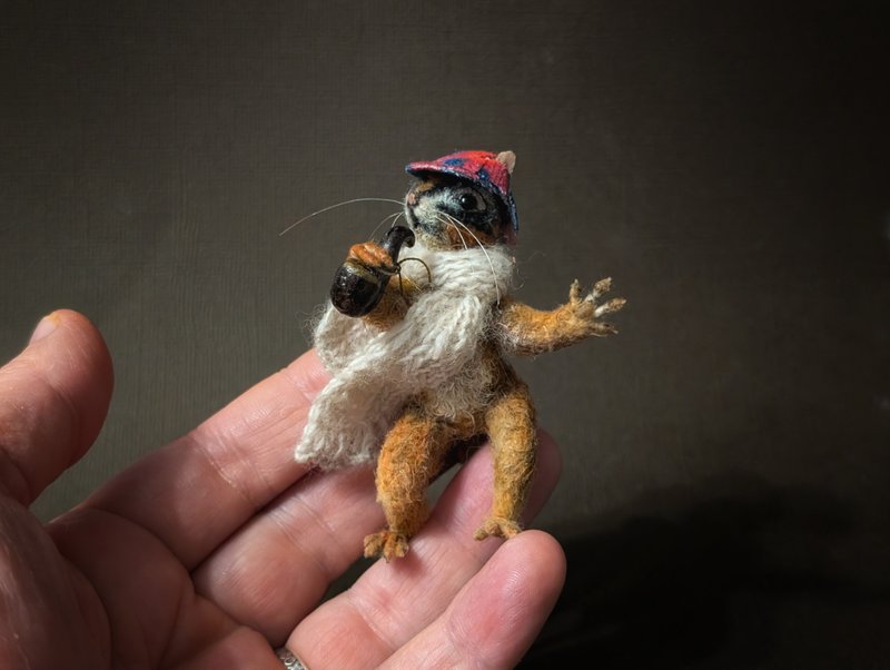 花栗鼠米莎，7厘米。钩编。橡树 - 玩偶/公仔 - 其他材质 咖啡色