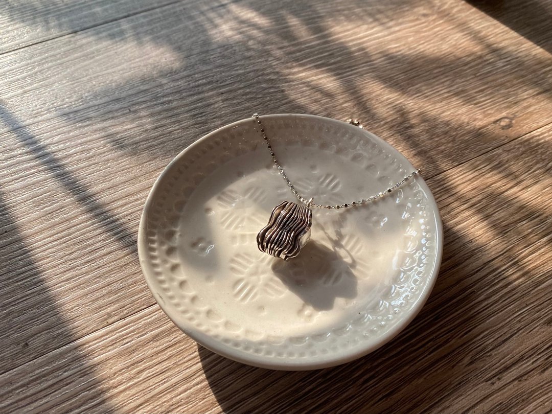 Book Necklace 植物の书本 项链 - 项链 - 纯银 银色