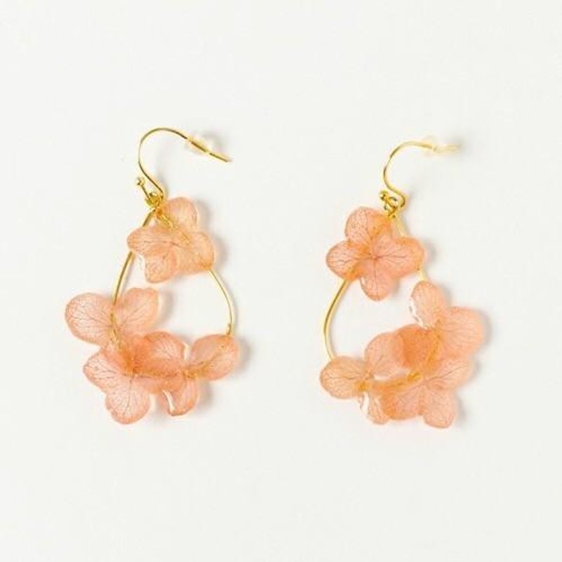* Vintage Pink * Hydrangea's Drop Bouquet Earrings - 耳环/耳夹 - 植物．花 粉红色
