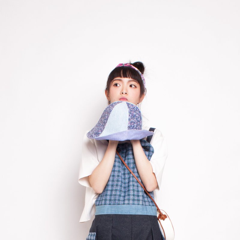 JOJA│紫色小花+浅蓝 x 紫色压纹 双面花形帽 - 帽子 - 棉．麻 紫色