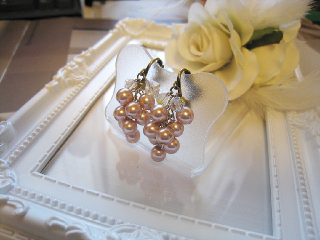 Silky Pearl & Swarovski Crystal Earrings / SMC : Pink - 耳环/耳夹 - 珍珠 粉红色
