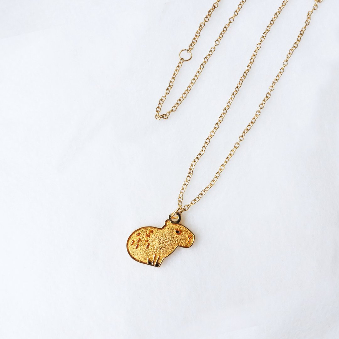 【卡片项链Card Necklace】 动物系列-水豚 - 项链 - 其他金属 金色