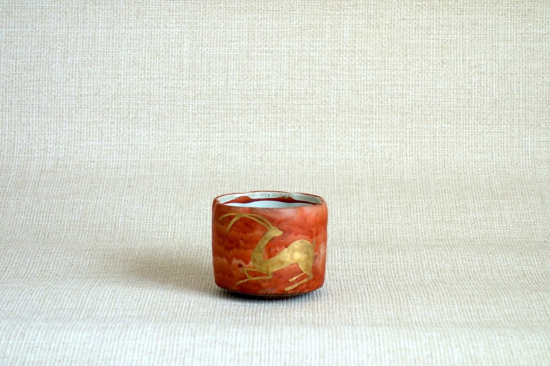 酒杯，红色和金色彩绘，鹿 - 酒杯/酒器 - 陶 红色