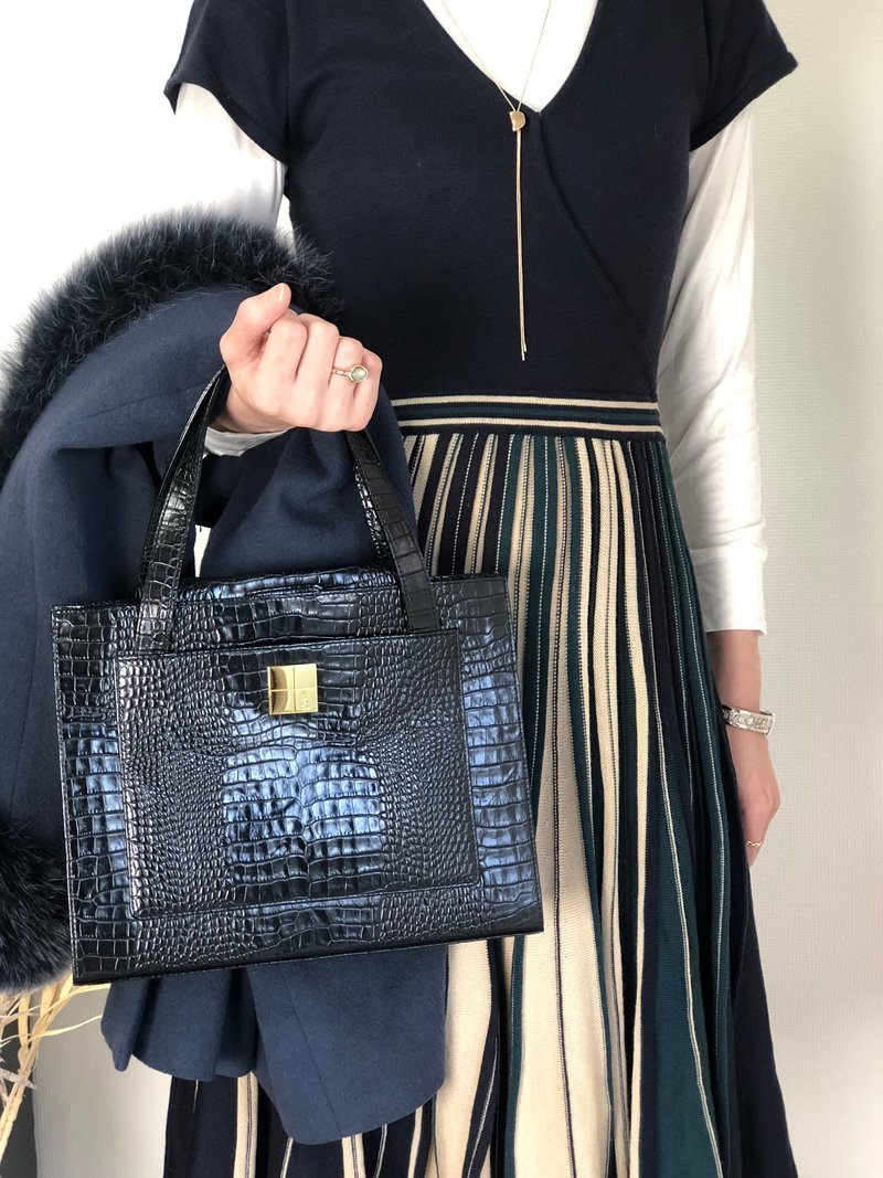【 日本直送 名牌中古包 】Yves Saint Laurent 圣罗兰 手提包 黑色 YSL 皮革 鳄鱼压纹 3e2ciz - 手提包/手提袋 - 真皮 黑色