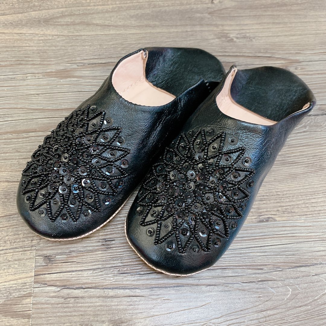 摩洛哥 babouche 室内拖鞋 珠串刺绣 黑 - 室内拖鞋 - 真皮 黑色