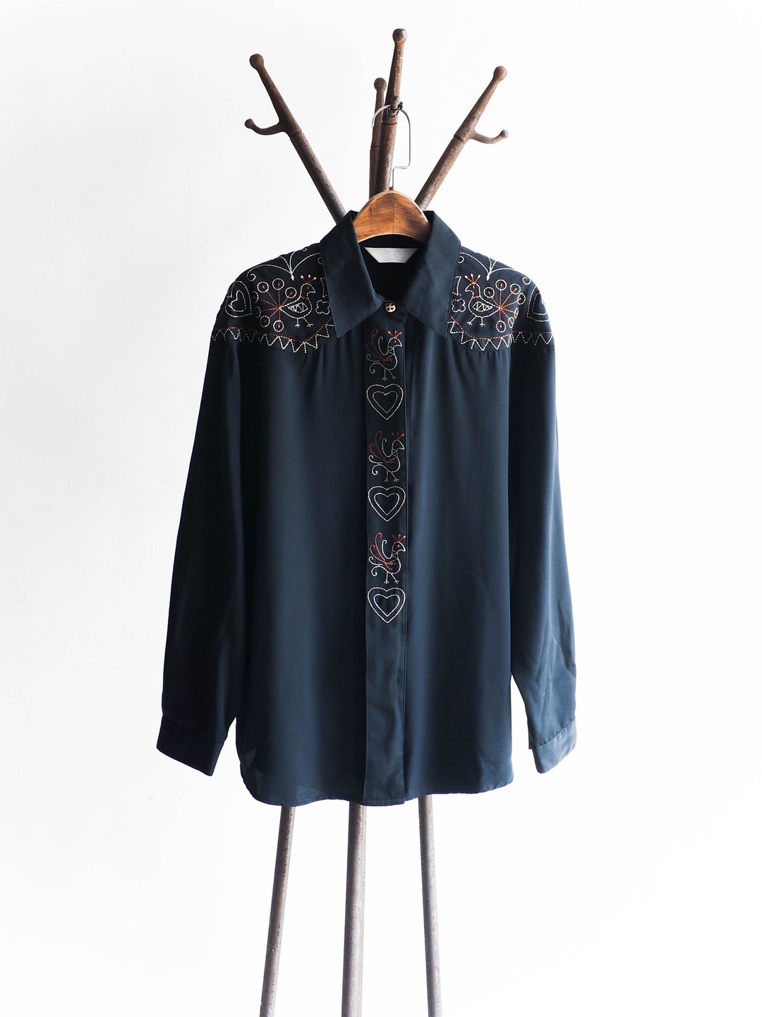 河水山 - 神奈川深黑动物刺绣梦游园 古董丝质衬衫外套 shirt oversize vintage - 女装衬衫 - 棉 黑色
