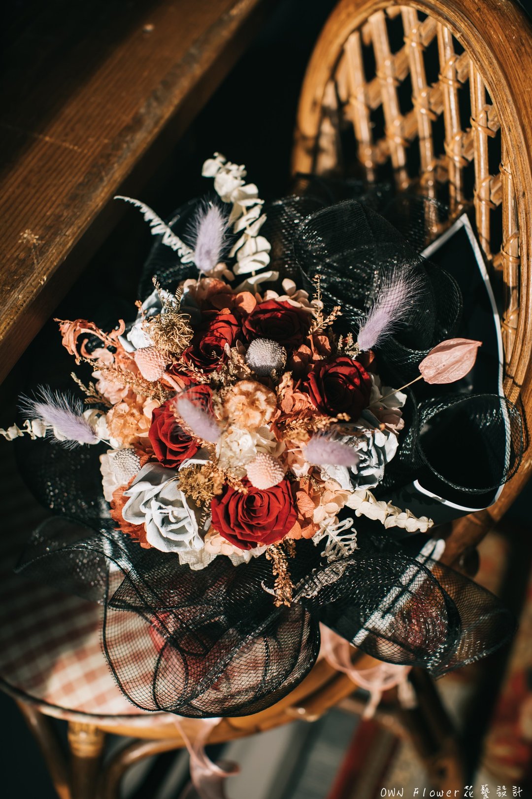 特殊包装永生玫瑰花束/不凋花花束/永生玫瑰花/定制花束/永生花束 - 干燥花/捧花 - 植物．花 黑色