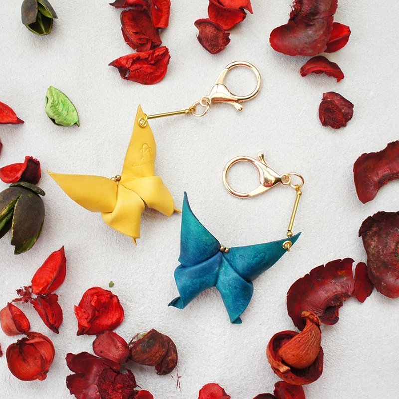 折纸系列-蜕变之蝶吊饰钥匙圈-单色款 定制 - 吊饰 - 真皮 黄色