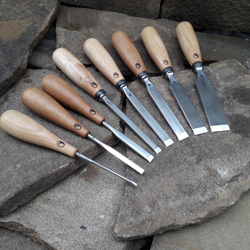 Forged hand flat chisel. Wood carving tools. - 零件/散装材料/工具 - 其他金属 