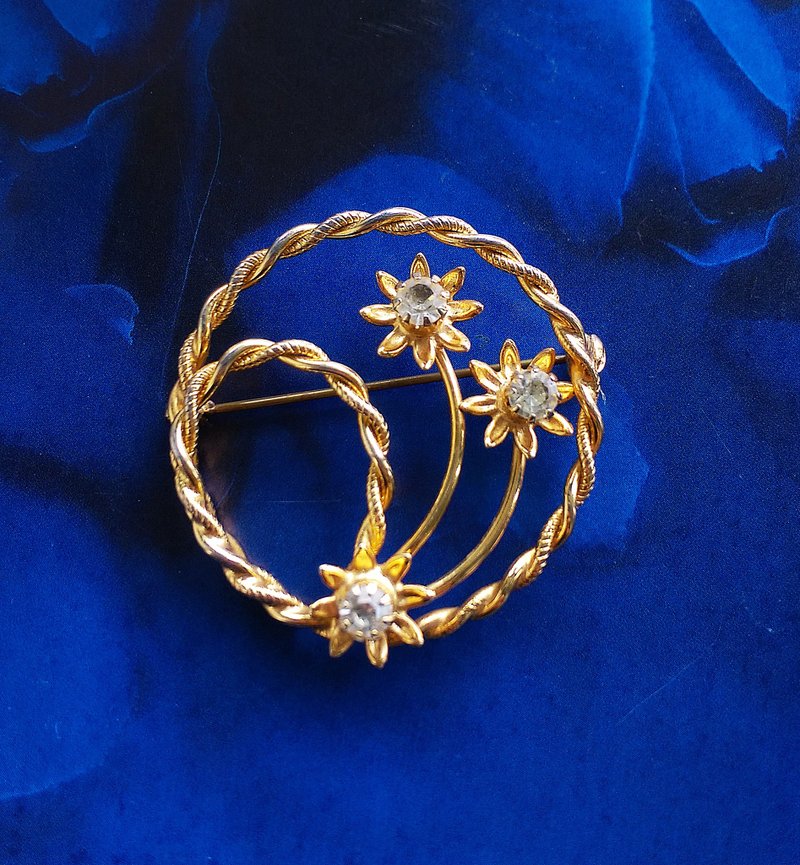 Vintage Jewelry 西洋古董饰品 立体 旋转环圈  小花 别针 - 徽章/别针 - 其他金属 金色