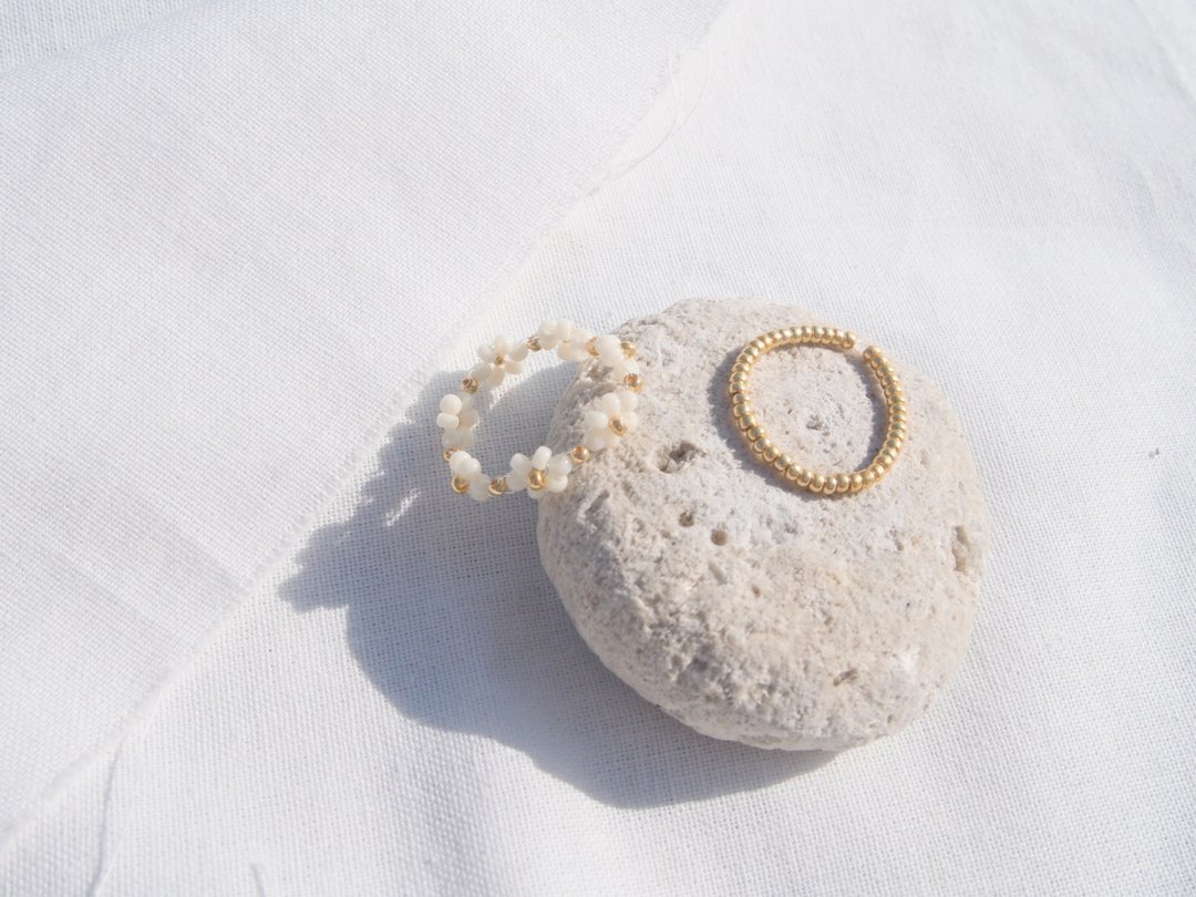 bead ring flower white gold marguerite korea - 戒指 - 其他材质 白色
