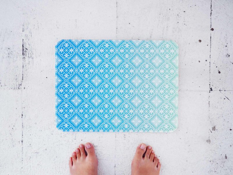 圭藻土地垫/浴室垫/花窗/海棠玻璃/花窗玻璃/硅藻土/乔迁礼/搬家 - 地垫/地毯 - 其他材质 蓝色