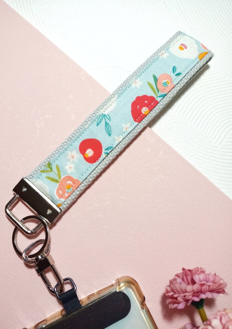 手机挂绳/钥匙圈/腕绳/挂绳/挂带(山茶花) - 钥匙链/钥匙包 - 棉．麻 多色