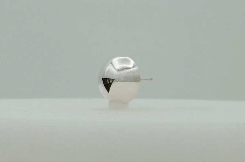 triangle smile_S Pierce (s_m-O.53) 微笑 笑容 銀 耳釘 穿孔耳环 sterling silver stud earring - 耳环/耳夹 - 纯银 银色