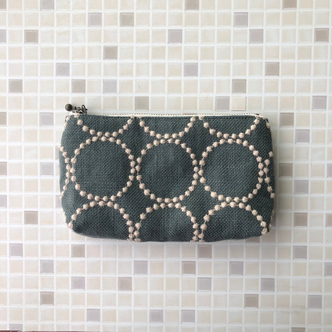 Pen case cosmetic pouch handmade circle pattern geometric pattern green lining rose - 铅笔盒/笔袋 - 棉 绿色