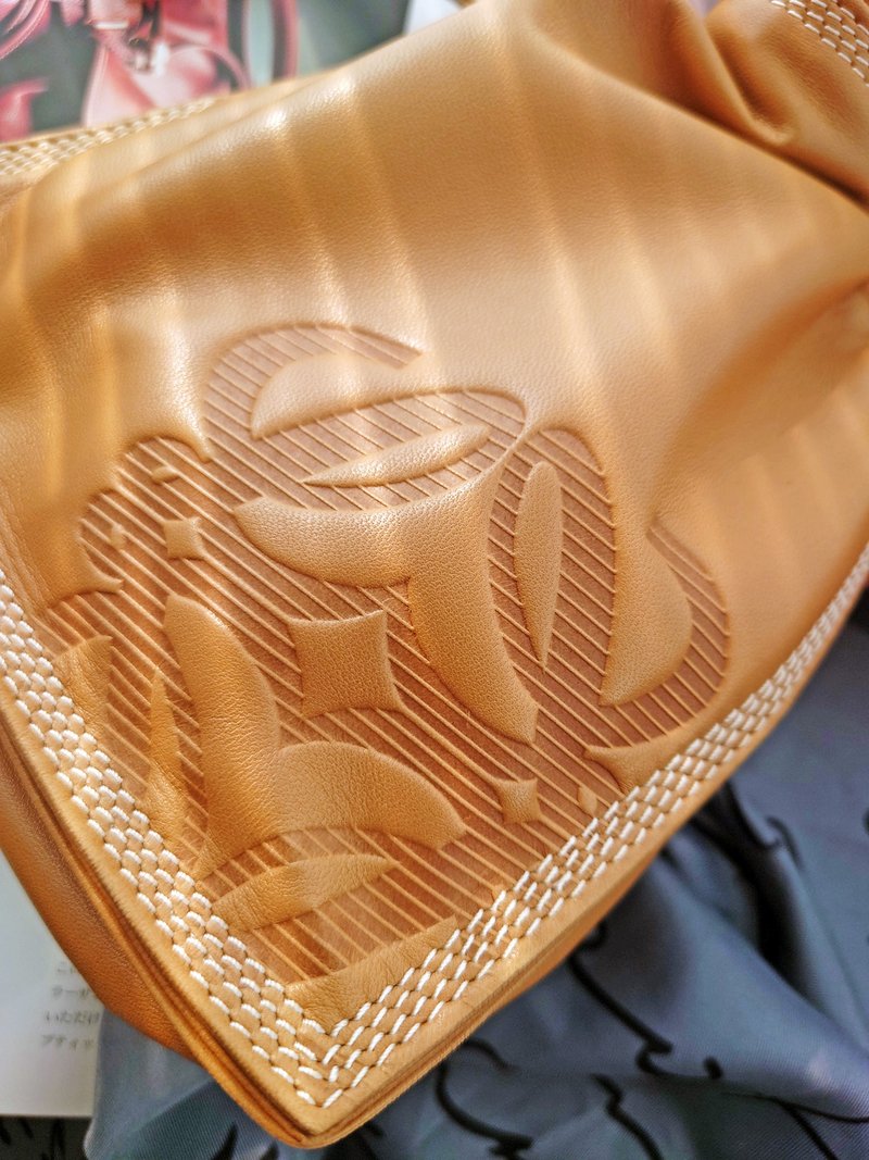 中古包 Loewe Flamenco 奶茶羊皮束口袋肩背包斜挎包单肩包束绳包 - 侧背包/斜挎包 - 真皮 卡其色