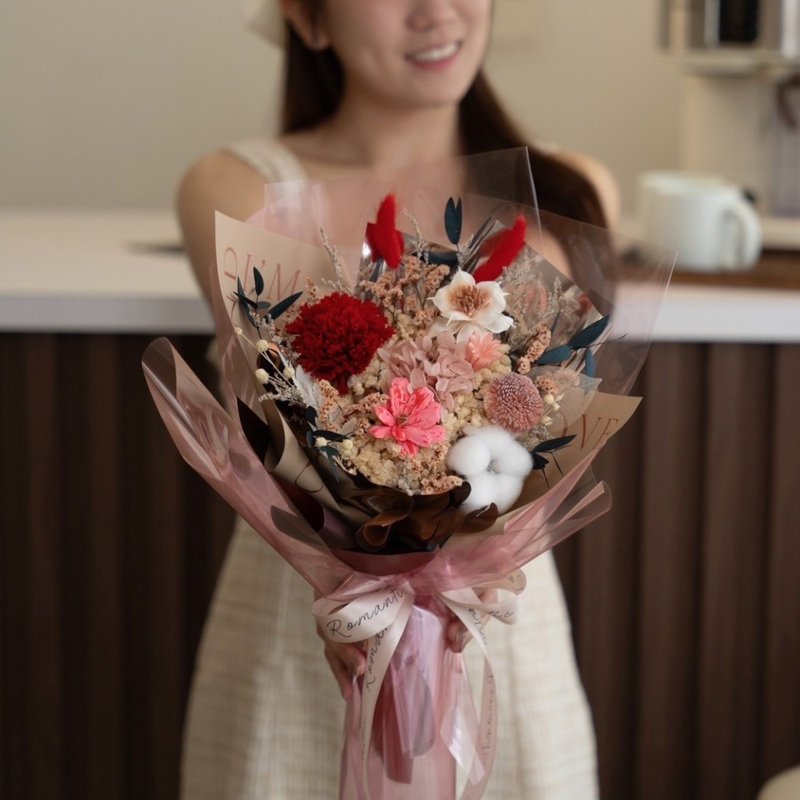 love u 系列永生康乃馨花束 质感红康乃馨花色 - 干燥花/捧花 - 植物．花 红色
