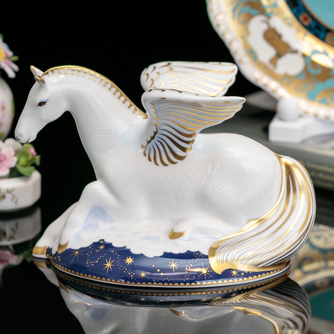 限量英国制Royal crown derby仙境飞马2004书房欧式骨瓷摆饰 - 摆饰 - 瓷 
