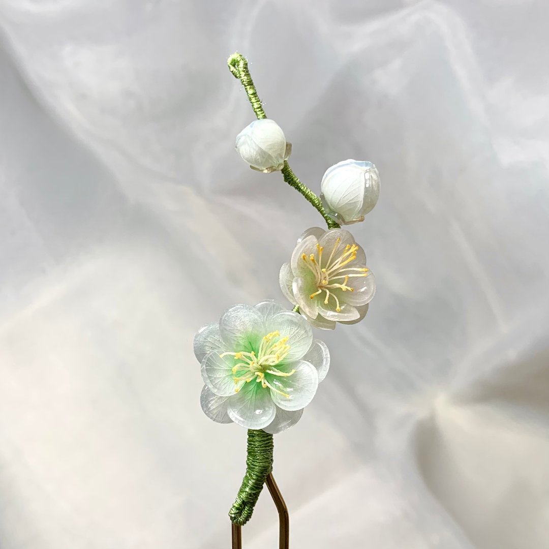【若桑】如懿的绿梅。十二花季-一月。梅花发簪。手造树脂花饰 - 发饰 - 树脂 绿色
