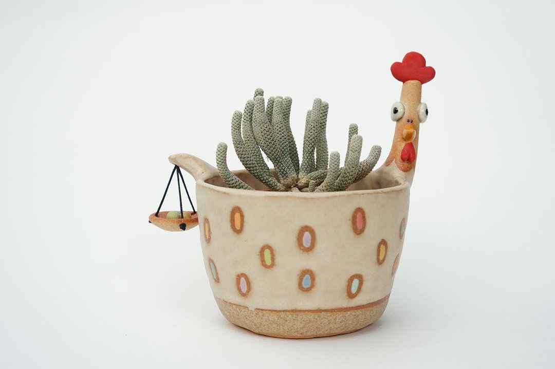 Chicken ceramic plant pot , cactus ,bonsai , handmade ceramic - 花瓶/陶器 - 陶 多色