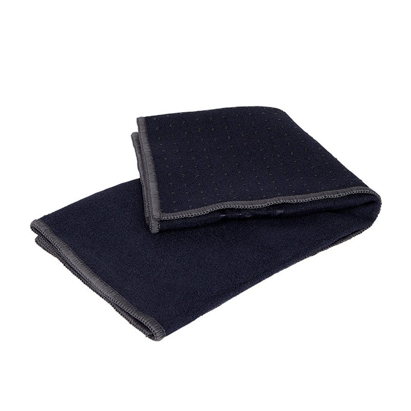 【Manduka】Yogitoes Hand Towel 瑜珈手巾 - Midnight (湿止滑) - 运动配件 - 其他材质 蓝色