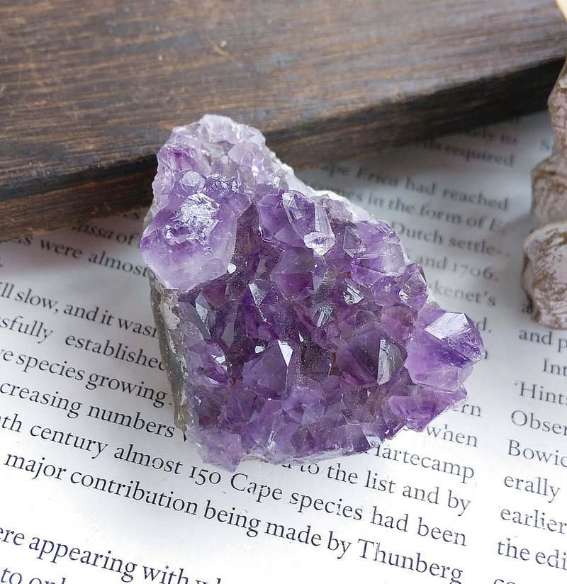 Amethyst 巴西产地 原皮紫水晶 晶簇 天然矿石 原矿 - 摆饰 - 其他材质 