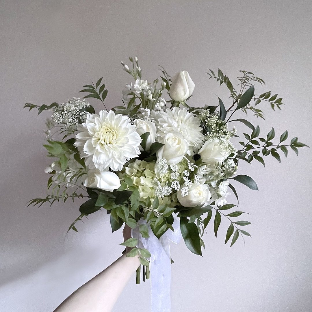 【鲜花】白绿色大理花玫瑰自然风美式鲜花捧花 - 其他 - 植物．花 白色