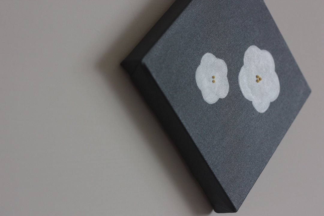 '春天里柔白的花' 压克力刺绣无框画/原画 - 海报/装饰画/版画 - 压克力 灰色