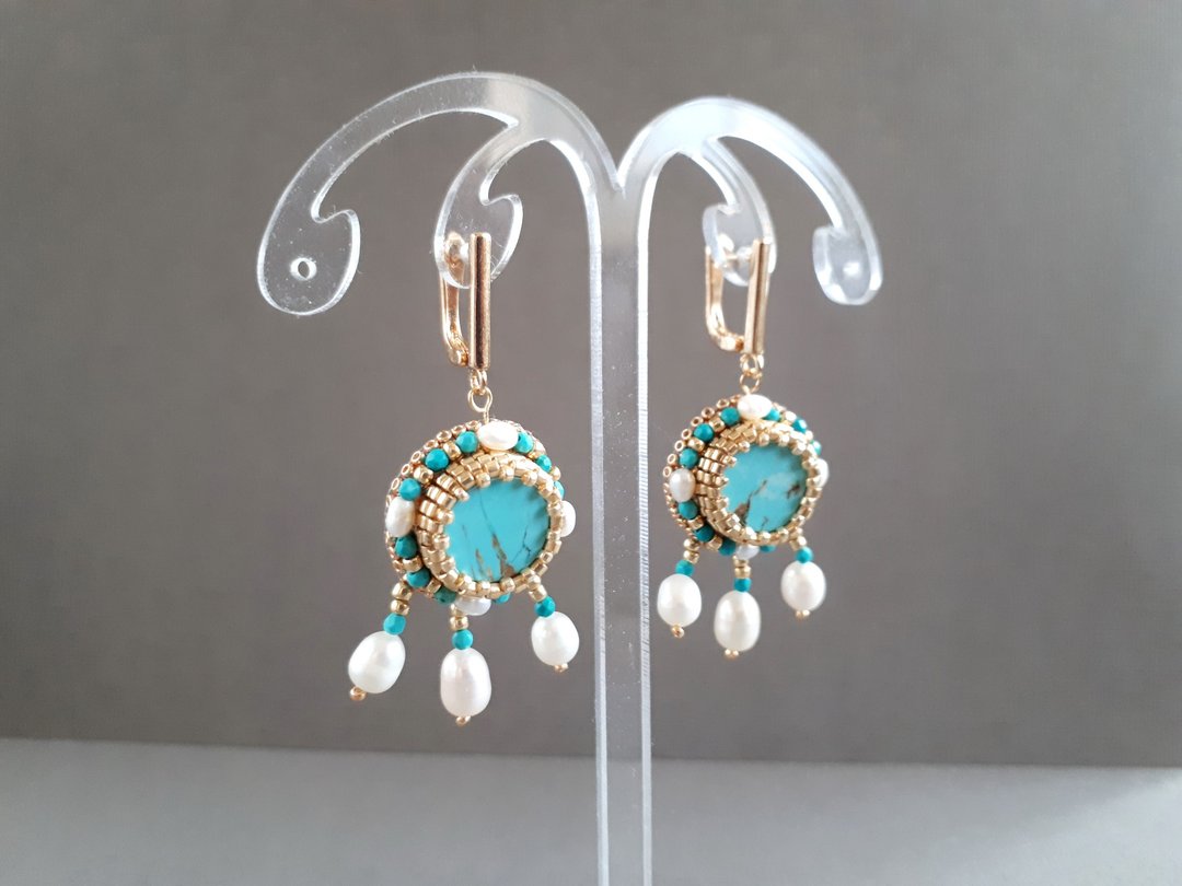 Blue turquoise earrings, fringe pearl earrings, gold beaded byzantine earrings - 耳环/耳夹 - 半宝石 蓝色