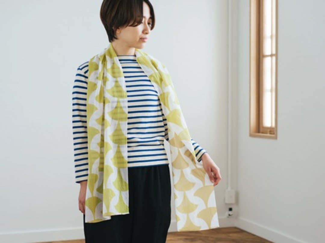 Gauze stole Kasane's color ~ Ginkgo scatters ~ - 丝巾 - 其他材质 