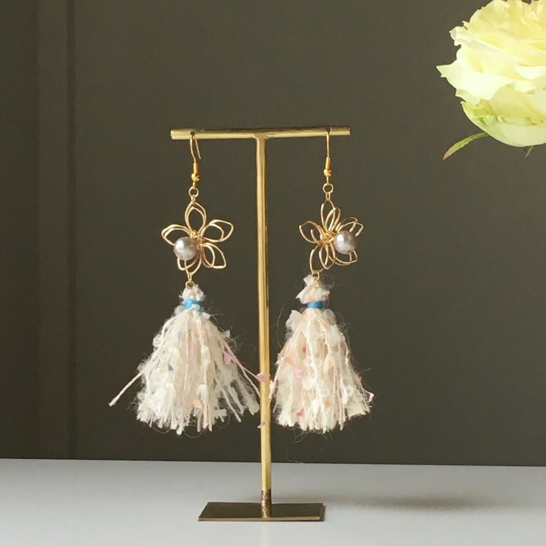 Yurufuwa become spring-like tassel earrings or earrings 6 - 耳环/耳夹 - 棉 粉红色