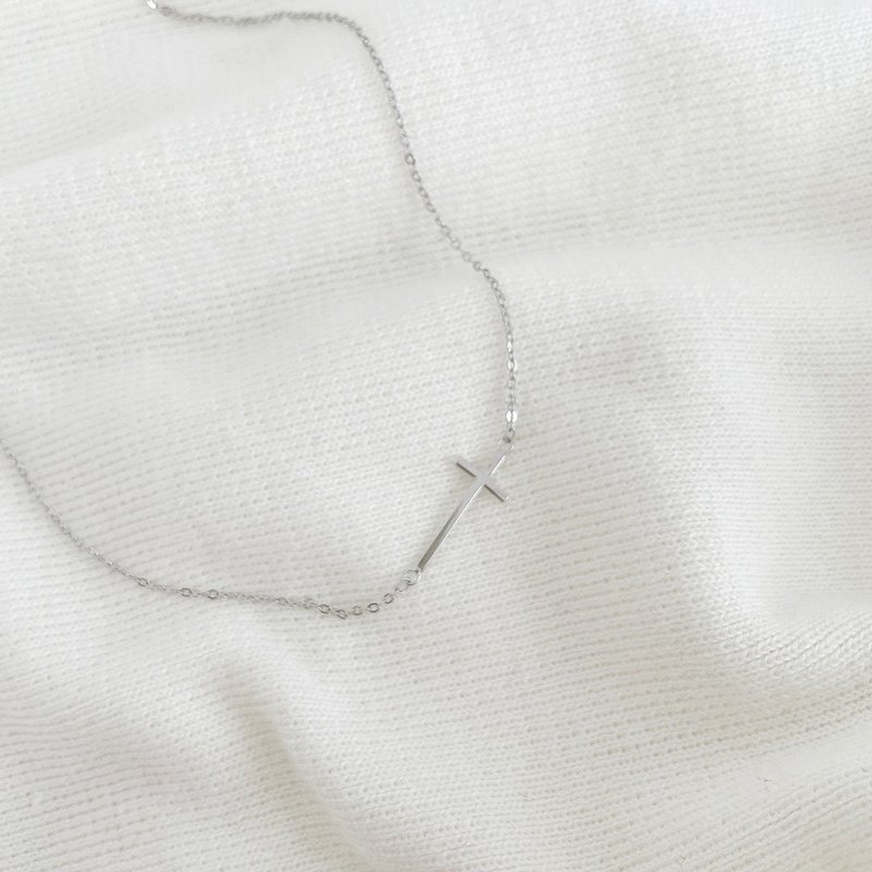 JIN CHA GOD- 十字架纯银项链 银色/金色(两色) S925纯银/基督 - 项链 - 纯银 