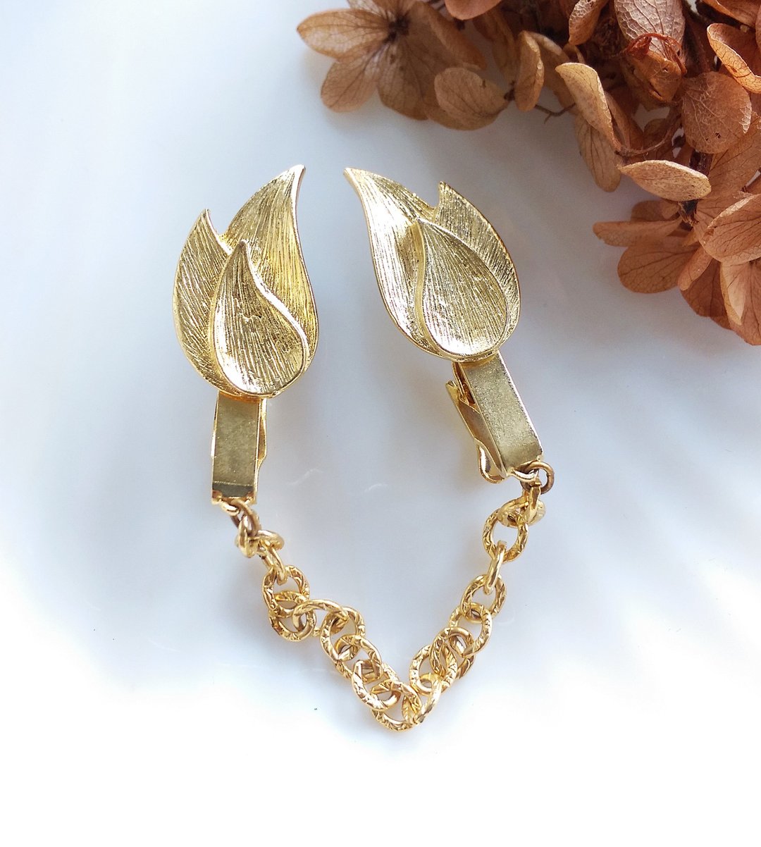 【西洋古董饰品】SWEATER CLIPS 金色调 对称花瓣 毛衣夹 老衣夹 - 其他 - 其他金属 金色