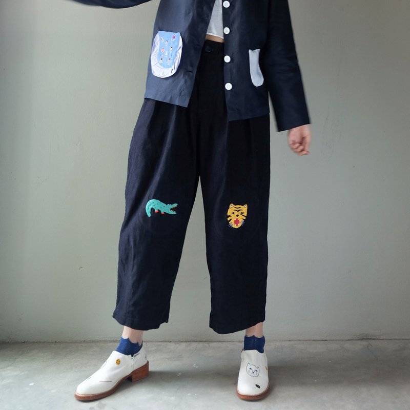 Tiger meets Crocodile Wide Leg Corduroy Pants - Navy Blue - 女装长裤 - 棉．麻 蓝色