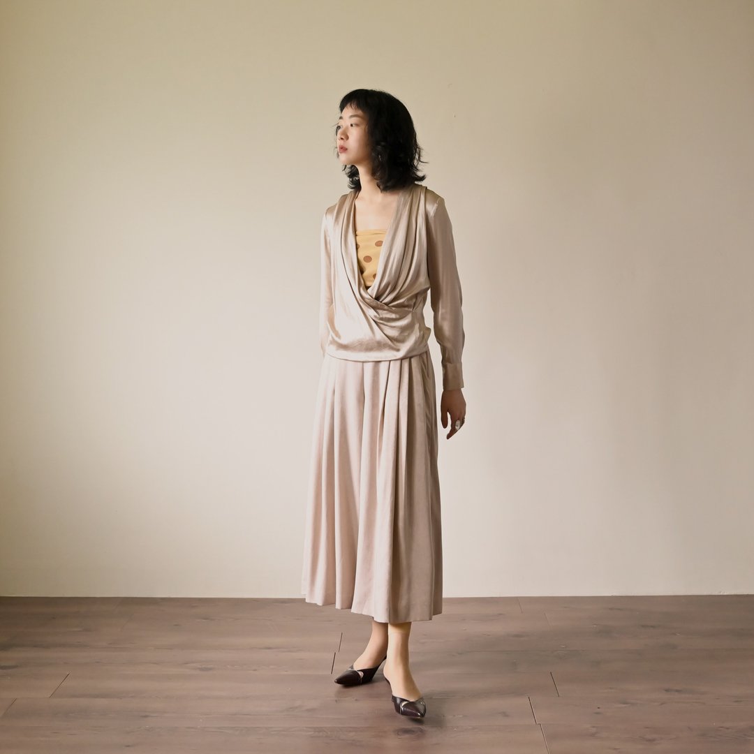 【NaSuBi Vintage】交叠门襟缎面古着上衣 - 女装上衣 - 其他人造纤维 