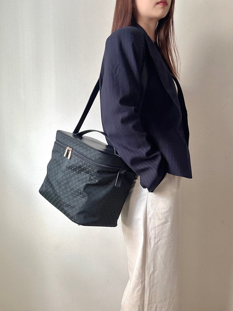 中古名牌 Loewe 罗意威 老花图案 化妆盒手袋 化妆师工作包 手提 - 侧背包/斜挎包 - 真皮 黑色